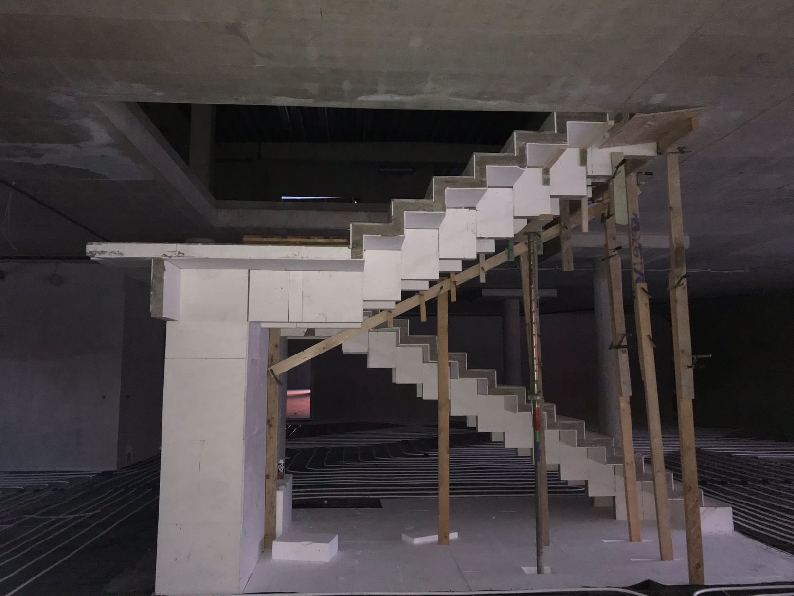 Dalos csarnok építés közben